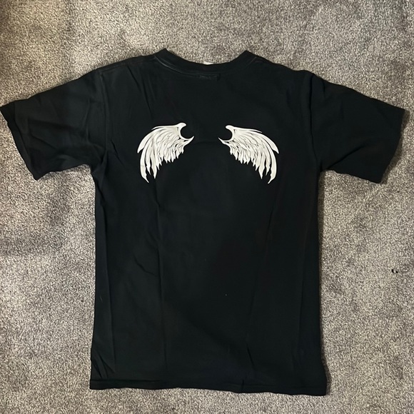 Wings tshirt - Picture 1 of 2
